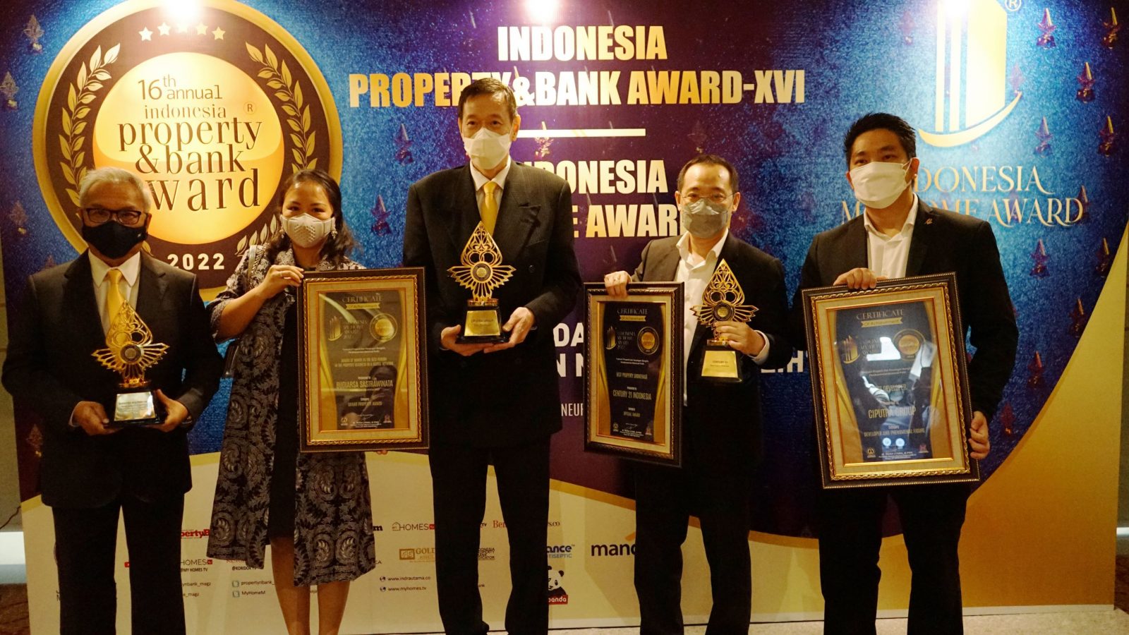 Grup Ciputra Raih Sejumlah Penghargaan di Indonesia Property & Bank Award 2022